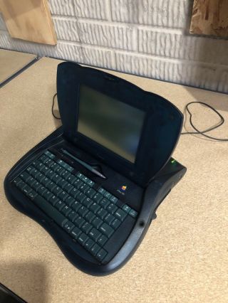 Apple Newton Emate 300 With Power Adapter - Has Green Light But Won’t Turn On???