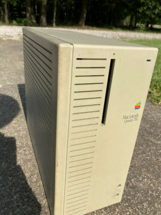 Non - Apple Macintosh Quadra 700 (case And Motherboard Only)