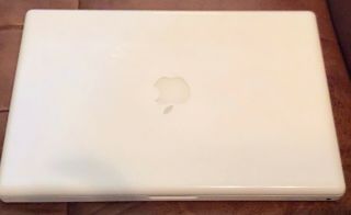 2006 White Apple A1181 MacBook 13.  3 Laptop No Hard Drive Parts / Case / Keyboard 3