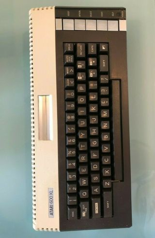 Atari 600xl Computer - 64k Ram Upgrade,  Monitor Composite Out