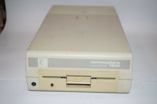 Vintage Commodore 1541 Single Drive Floppy Disk Computer - Powers On Beige