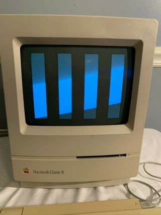 Vintage Apple Macintosh Classic II M4150 - Not - Keyboard and Mouse 2