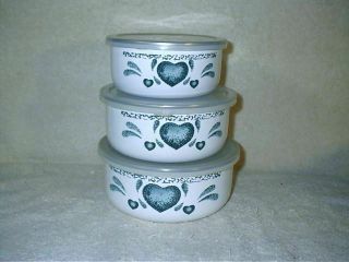 Vintage Set Of 3 Enamel Nesting Bowls Green Heart Design 7 " 6 1/2 " 6 " With Lids