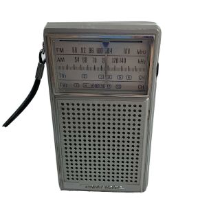 Vintage Radioshack Realistic Transistor Radio Am/fm/tv1/t2model 12–613 Portable