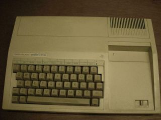 Ti - 99/4a Beige Home Computer Found A Defect Trying To Read Cs1