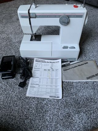 Vintage Montgomery Ward Sewing Machine Beginner 16 Stitch Freearm Signature 2000