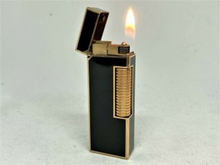 Auth Dunhill K18 Gold - Plated Lacquer Lighter Black / Gold