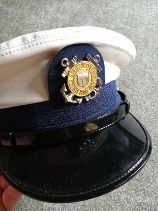 Vintage Us Coast Guard Auxiliary Hat / Cap & Badge Fits Size L