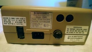 Commodore 64 1541 Floppy Disk Drive - NO Wires 2