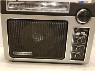 VINTAGE General Electric AM/FM Radio Model 7 - 2880B Retro Audio 2