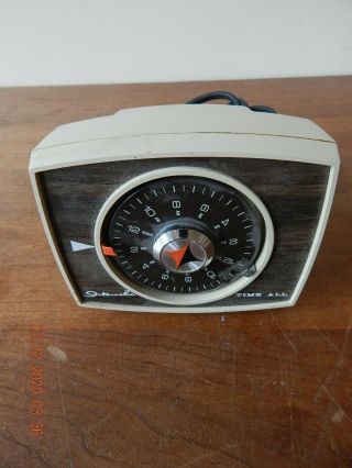 Vintage Intermatic Indoor Time All Lamp And Appliance Timer Model B411