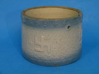 ViNTAGE STONEWARE BUTTER CROCK AMERiCAN INDiAN HARMONY & PEACE SWASTiKA EMBOSSED 2