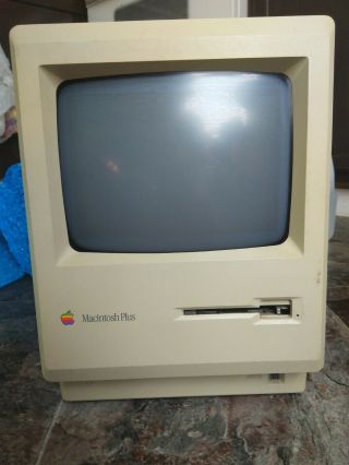 Vintage Apple Macintosh Mac Plus Model M0001a Computer -