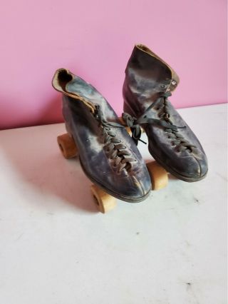 Vintage 1914 Chicago Roller Skates Co Black Leather Size 7 Wood Wheels
