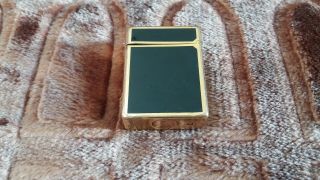 Vintage Lighter S.  T.  Dupont Ligne 1 small gold plated & laque de chine black 2