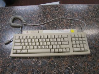 Vintage Apple Macintosh Keyboard M0487 With Cable - Early Prototype
