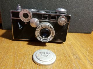 Vintage Argus 35mm Film Camera 50mm F=3.  5 Lens