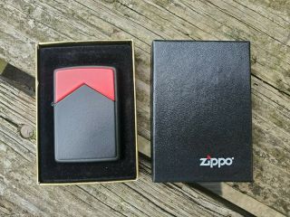 Zippo Lighter Marlboro Red Roof Nib
