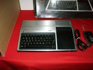 VINTAGE TEXAS INSTRUMENTS TI - 99/4A COMPUTER - MODEL PHC004A NON - AS - IS 2