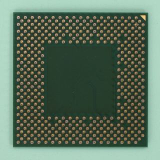 AMD Athlon XP 2600,  1.  97Ghz 512K CPU Processor AXDA Socket A / 462 3
