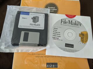Claris Filemaker Pro Floppy & Cd Software For Apple Mac W/ User Guide 3.  0