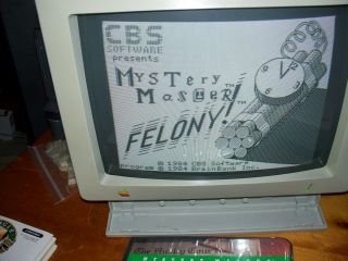 1984 CBS SOFTWARE FELONY APPLE II,  IIe,  IIc CASE,  MANUALS& ITEMS 2