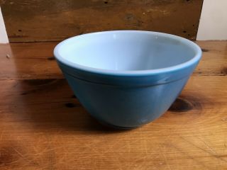Vintage Pyrex Primary Blue Mixing Nesting Bowl 401 Made in the USA 2