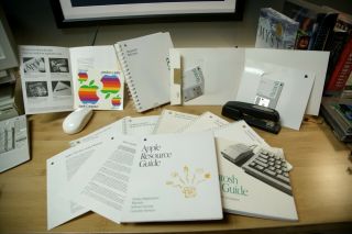 Vintage Apple Mac Macintosh Manuals,  Welcome Kit,  Floppy Disks,  Stickers,  More