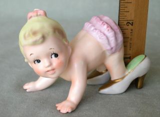 Vintage 1962 Napco Figurine Piano Baby Girl In Mommy 