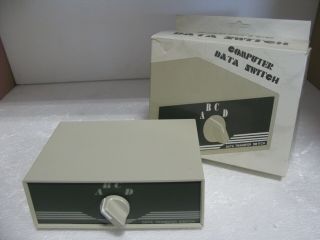 Vintage Computer Data Switch Box 4 Port Serial A,  B,  C,  D Db9 9 - Pin 9 Pin