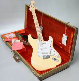 2017 Fender Yjm Yngwie Malmsteen Stratocaster Vintage White & Fendercase & Tags