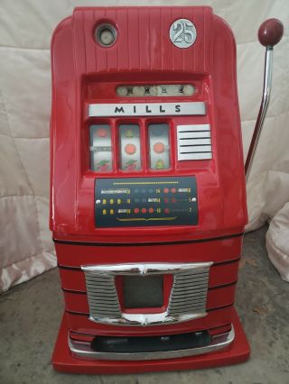 Mills Slot Machine.  World War Time 1940 