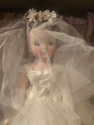 Madame Alexander Cissy Doll 21 