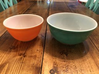 Set Of Vintage Pyrex Bright Pink Mixing Bowls Baking And Microwave Green Orange