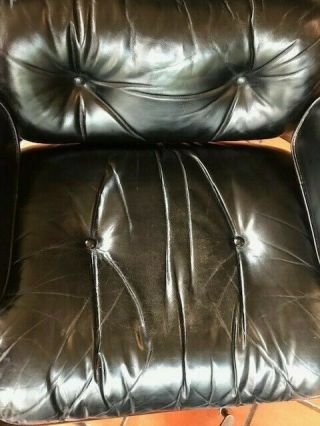 1976 Herman Miller Eames Lounge Chair and Ottoman (second of pair) 3