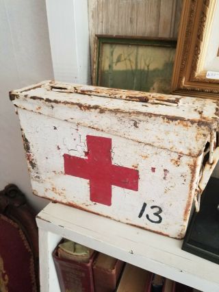 Vintage Metal Medical / Military First Aid (medical Supply Company) Kit Box