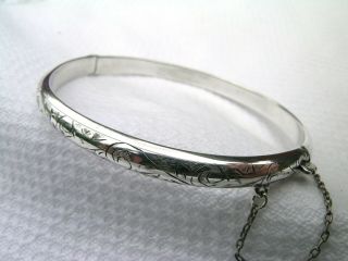 Lovely Elegant Engraved Vintage Silver Hinged Bangle Bracelet 7.  5” Small Wrist