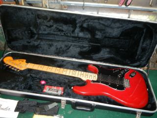 Vintage 1979 Fender Stratocaster Guitar Rare Trans Red W/ Ohsc 100