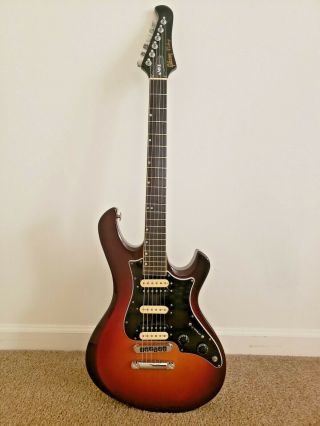 Gibson Victory Mvx 1981 Vintage Guitar In Antique Cherry Sunburst With Hard Case