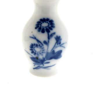 Vintage Chinese Blue White Miniature Vase Floral 3 "