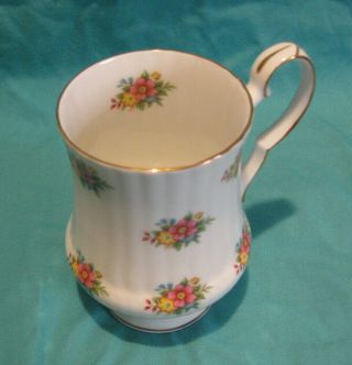 Vintage Royal Windsor Fine Bone China England Tea Cup