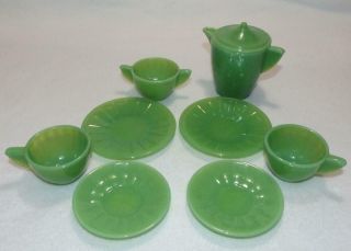 Vintage Akro Agate Jadite Jade Children Dishes Play Set Glass Cups Saucers Plate