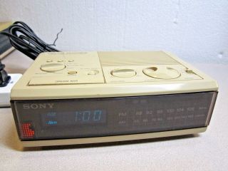 Vintage Sony Icf - C5w Dream Machine Fm/am Digital Clock Radio