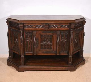 Antique French Gothic Revival Sideboard/Buffet/Console in Oak Wood 2