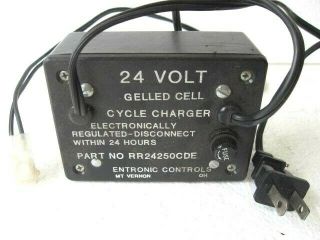 Vintage Entronic Controls 24v Gelled Cell Regulated Cycle Charger Rr24250cde