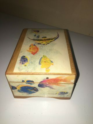Vintage Swiss Made Music Box Around the World in 80 Days Fish 3