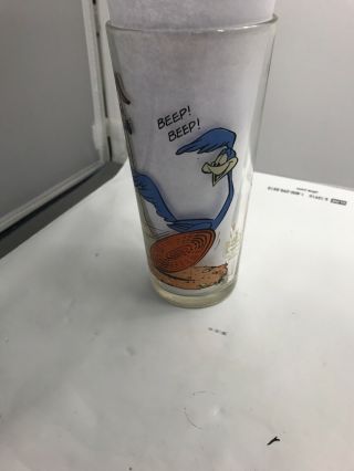Vintage Wile E.  Coyote And Road Runner Pepsi Collector Glass Warner Bros.  1975