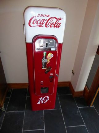 Vendo 44 Coke Machine - Antique -