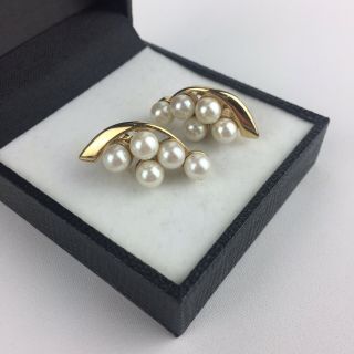 Vintage 70s 80s Clip - On Earrings Faux Pearl Cluster Gold Tone Modernist