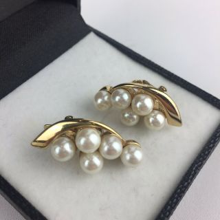 Vintage 70s 80s Clip - On Earrings Faux Pearl Cluster Gold Tone Modernist 2